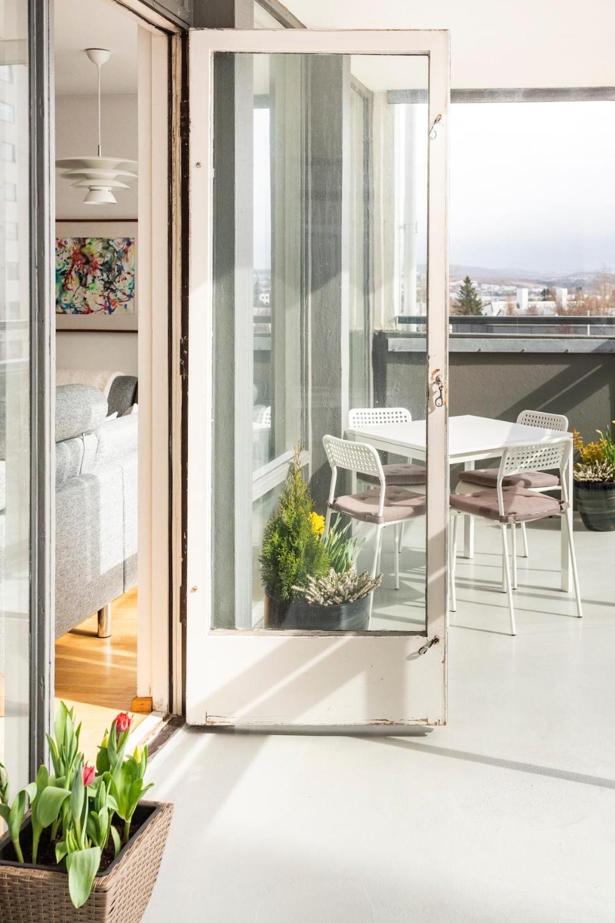 Homestay Private With Views To The Mountains